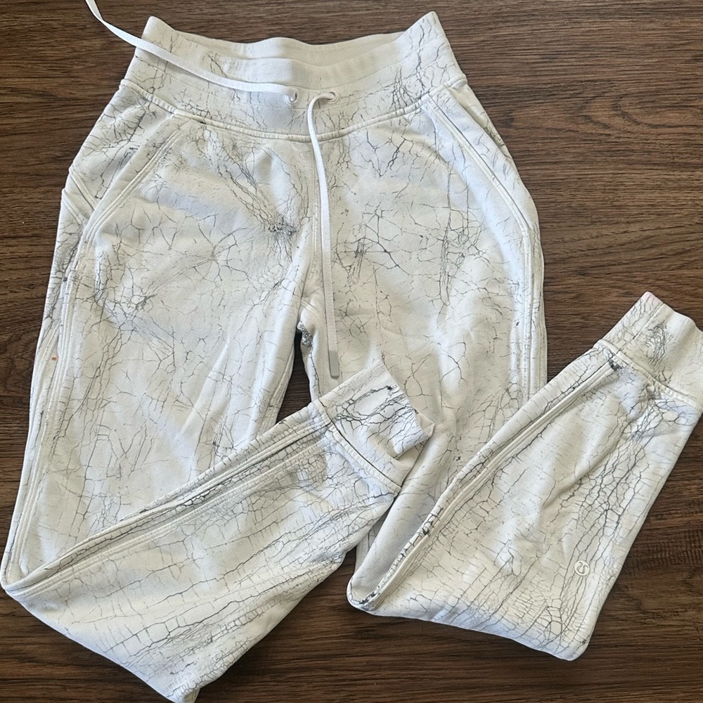 Lululemon Warm Down Jogger size 2
